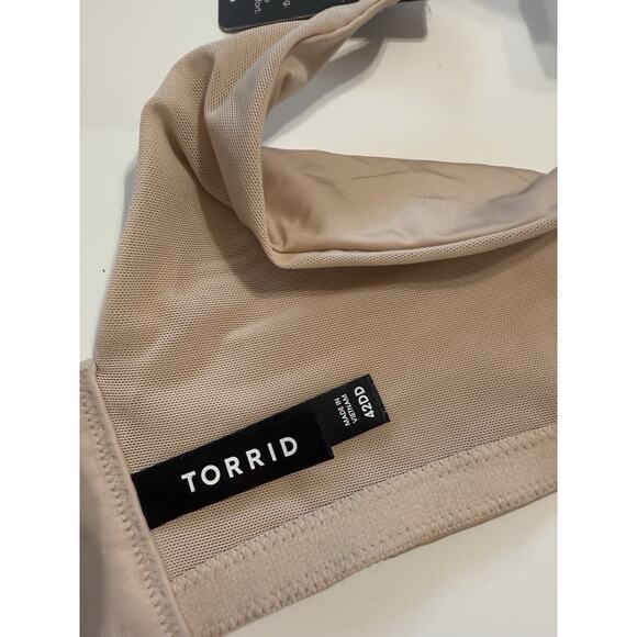 Torrid 360 Back Smoothing Push Up Plunge Bra Nude Beige Size 42DD NWT - Picture 3 of 5